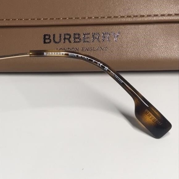 New Authentic Burberry BE4324 Isabella Sunglasses – Havana Frame / Gradient Lens - Picture 11 of 13